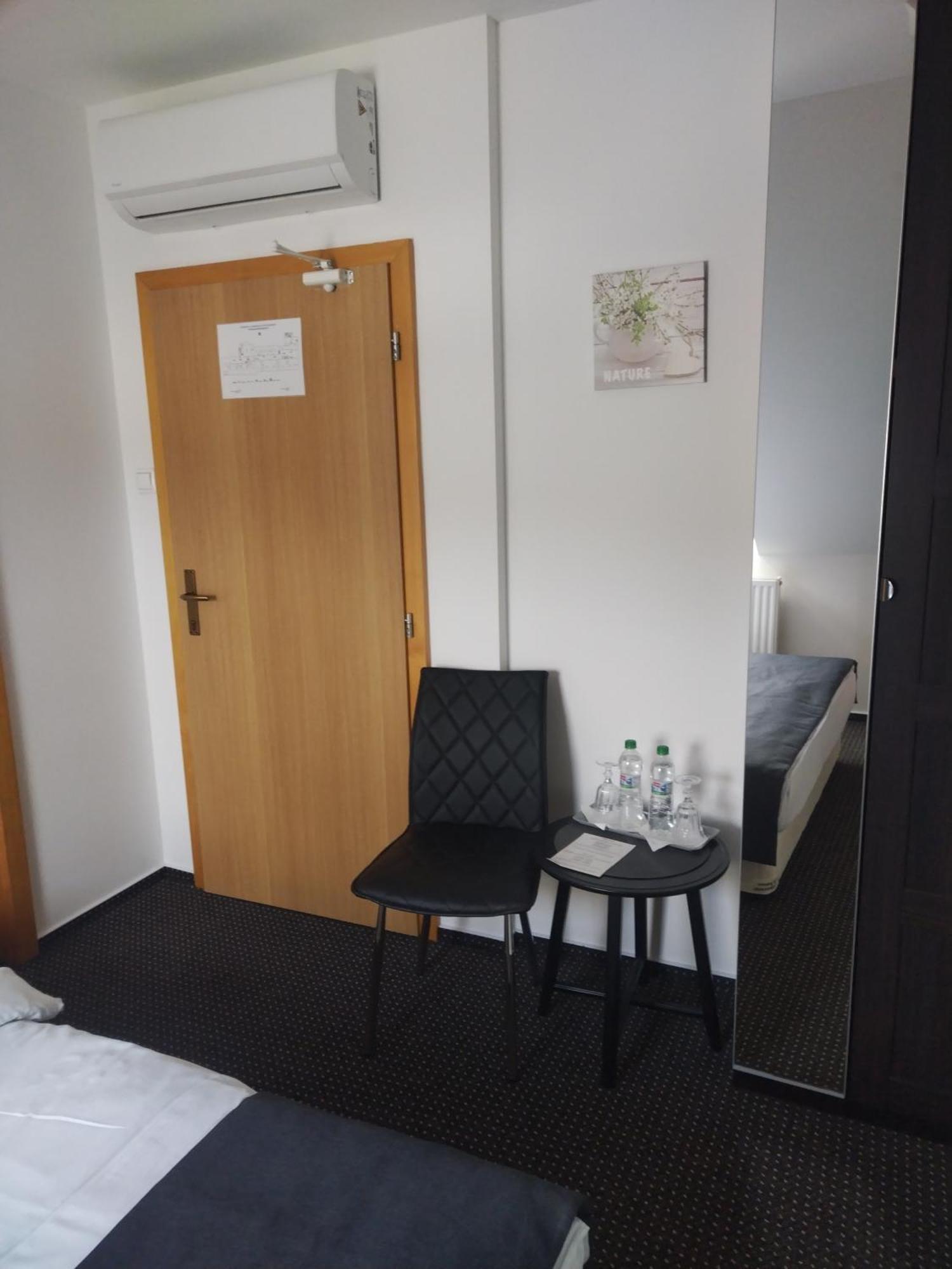 Penzion Zlaty Orol Helcmanovce Exteriér fotografie