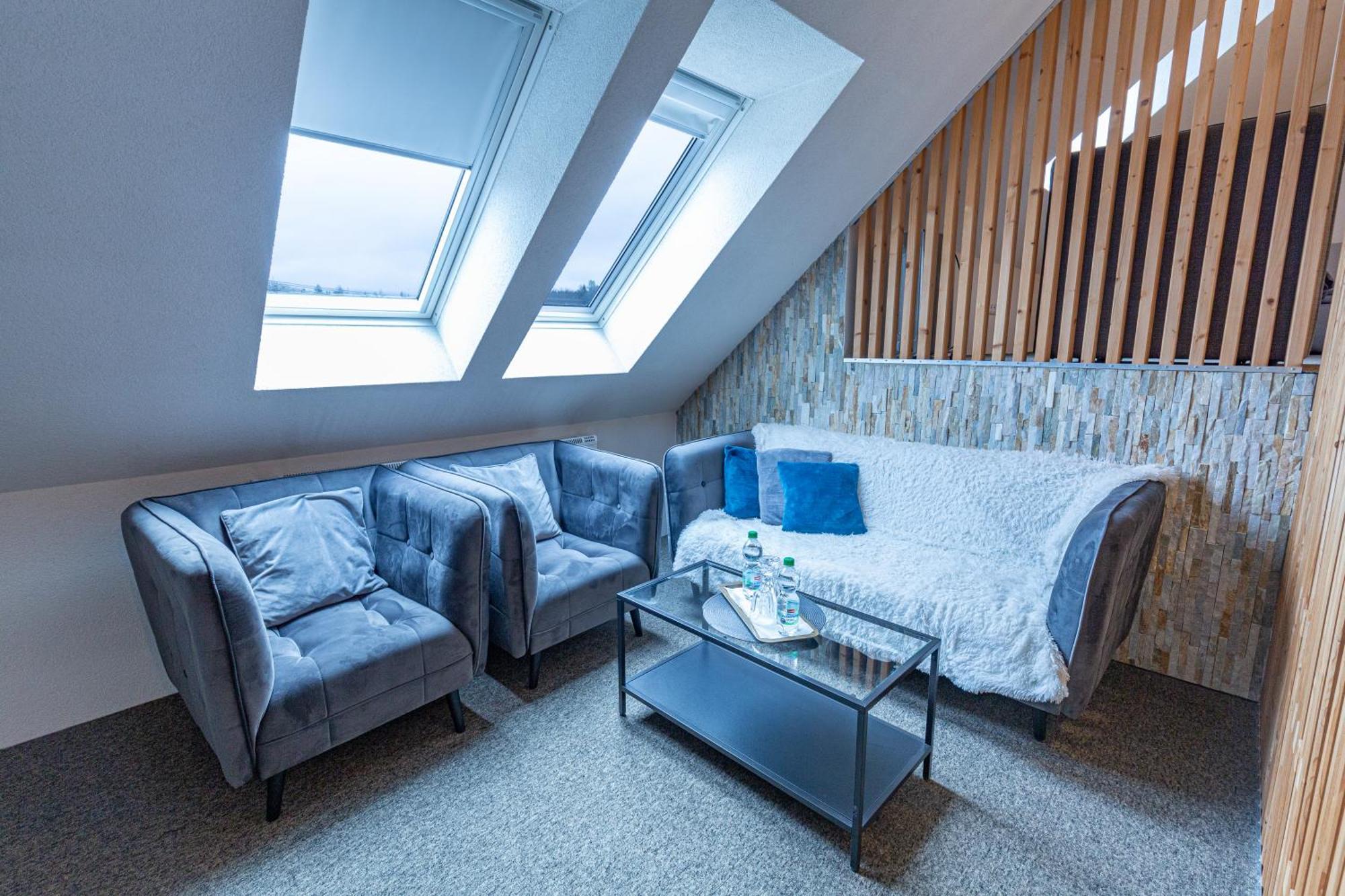 Penzion Zlaty Orol Helcmanovce Exteriér fotografie